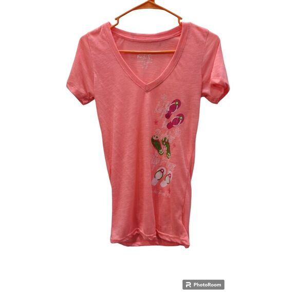 Island Beach Flip Flip Print Pink Tee - Picture 1 of 5